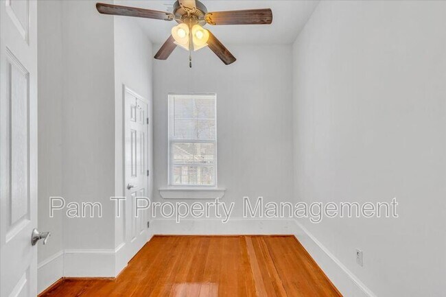 Building Photo - 513 E 33rd St