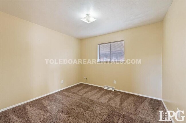 Building Photo - 1584 Colorado St