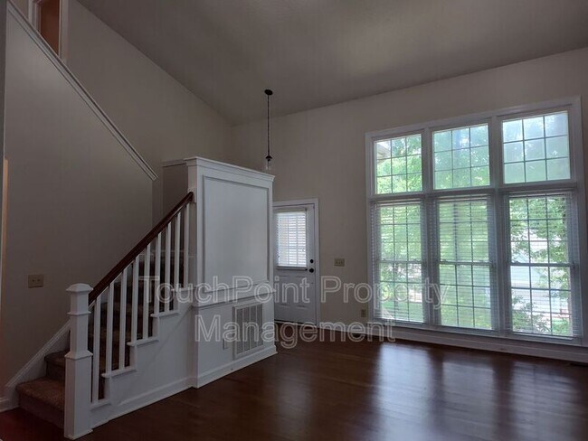 Building Photo - 7235 Kinsmore Ln