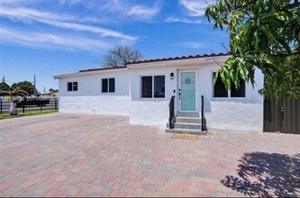 Building Photo - 5420 E 7th Ave