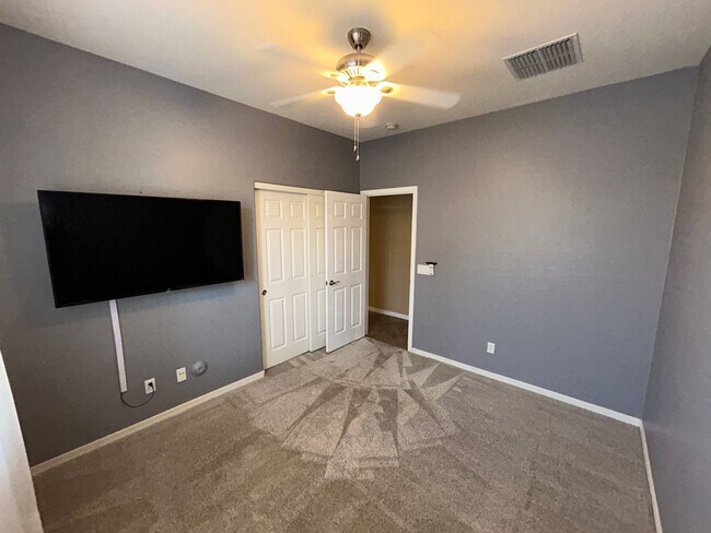 Building Photo - 4269 N 157th Ave