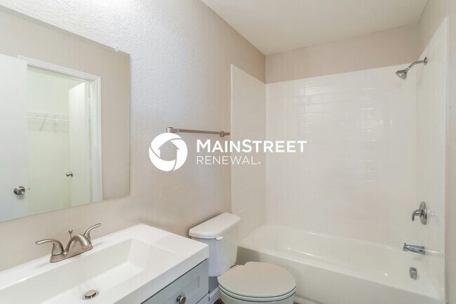 Building Photo - 4 Bedroom Pet-Friendly Home in FOREST HILL, TX with Main Street Renewal