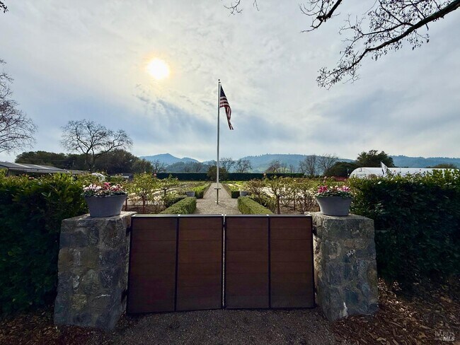 Building Photo - 1876 Heritage Way