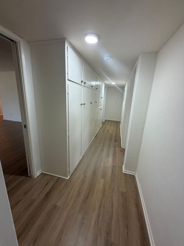 Building Photo - 433 S Palm Dr