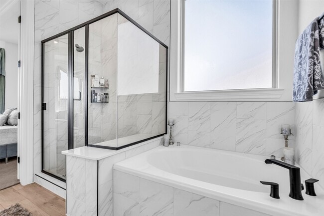 Building Photo - 13520 Leeward Edge Dr