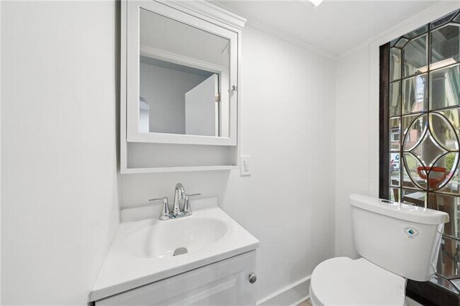 Building Photo - 1020 Jancey St