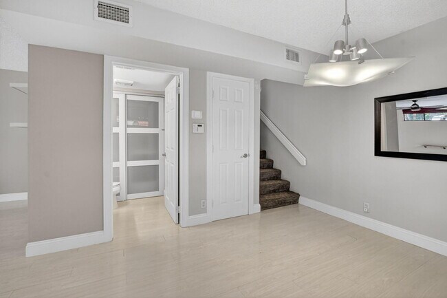 Building Photo - 8099 Severn Dr