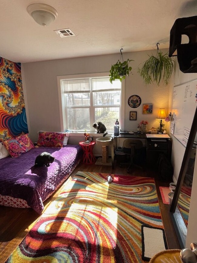 Building Photo - Pet Friendly with Owners Approval!