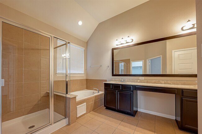 Building Photo - 22019 Flashing Ridge Dr