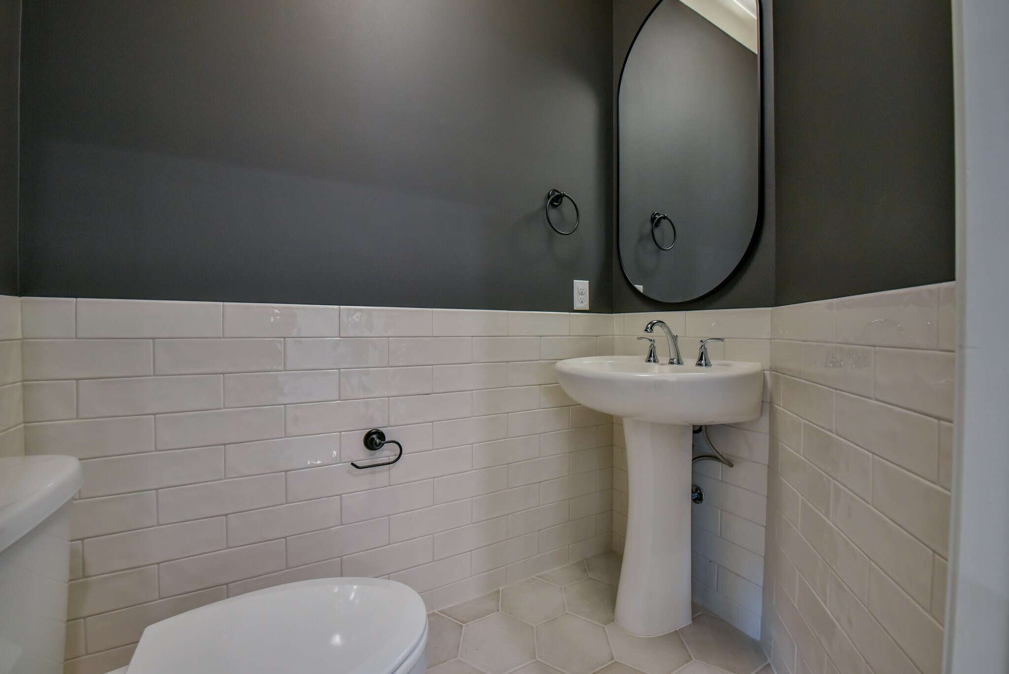 Building Photo - 19 18th St