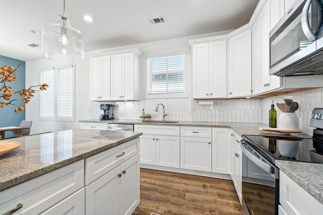 Building Photo - 1288 Foxtail Ln