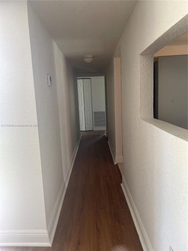 Building Photo - 7811 NW 66th Terrace