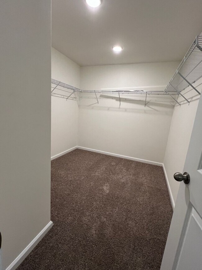 Building Photo - Brand New 2 Bedroom Townhome Available NOW...