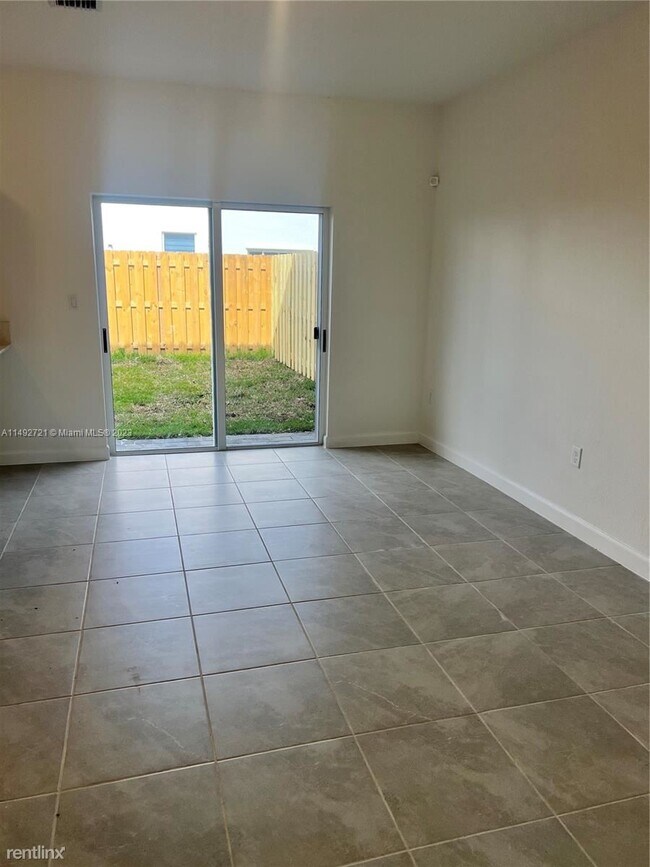 Building Photo - 3 br, 2.5 bath House - 16305 SW 292nd St