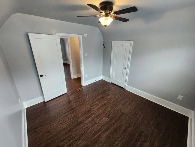 Building Photo - 2 Bedroom || 1 Bathroom House - Newly Reno...