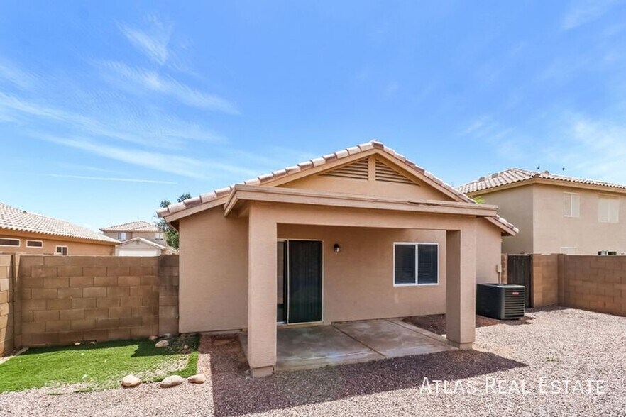 Building Photo - 12038 W Corrine Dr