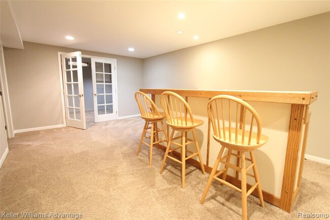 Building Photo - 40053 Crosswinds Rd