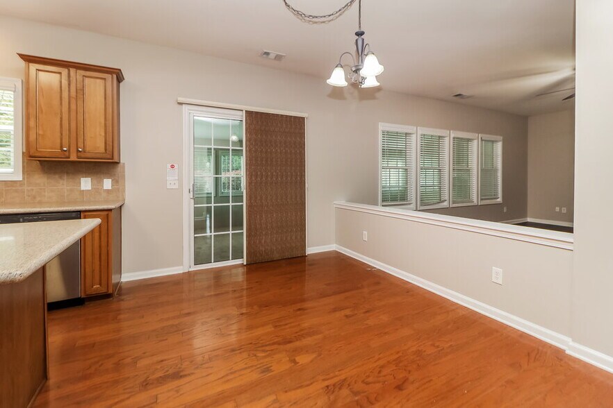 Building Photo - 300 Nobleman Way