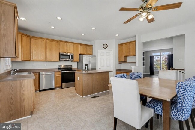 Building Photo - 5034 Strawbridge Terrace