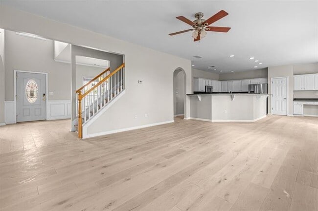 Building Photo - 2030 Brook Meadow Dr