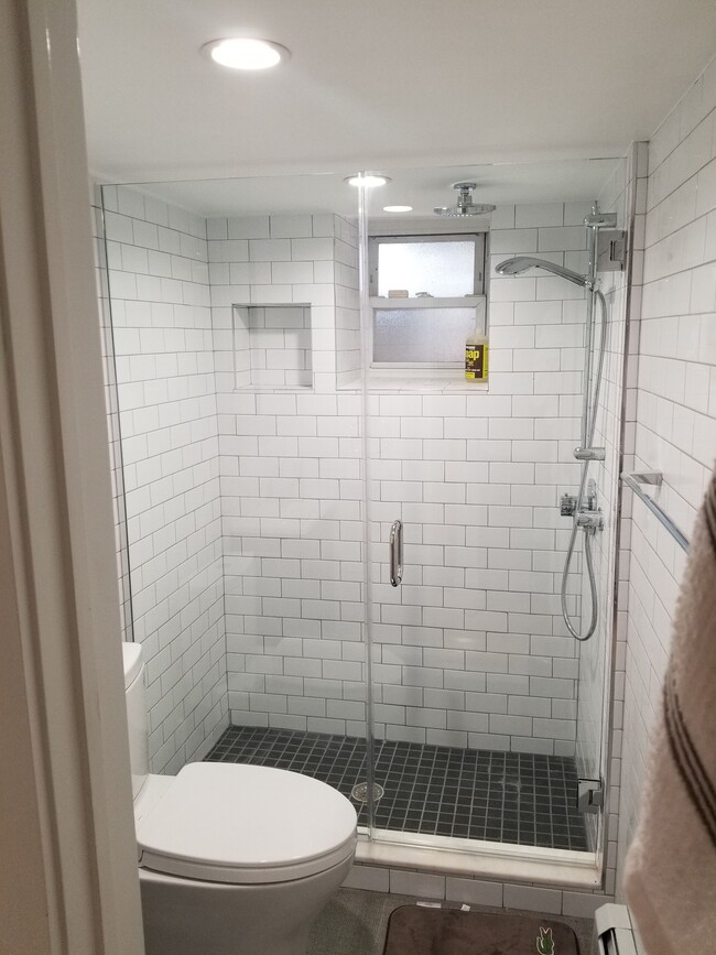 Bathroom - 206 11th St