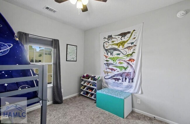 Building Photo - 158 Courage Wy