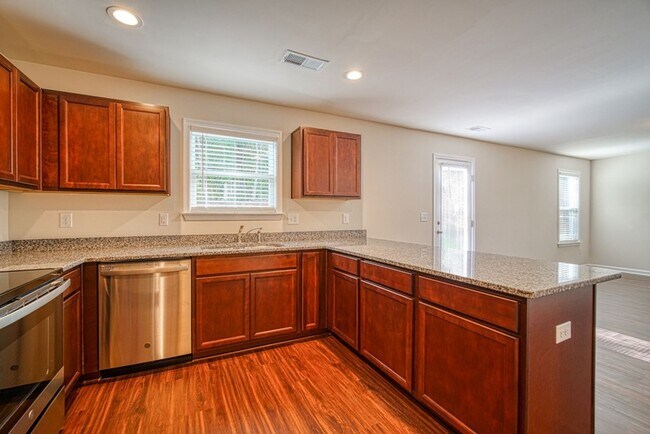 Building Photo - 580 Millsgate Cir