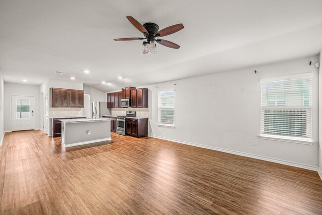 Building Photo - First time rental!
