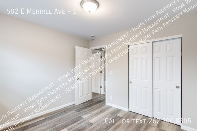 Building Photo - 502 E Merrill Ave
