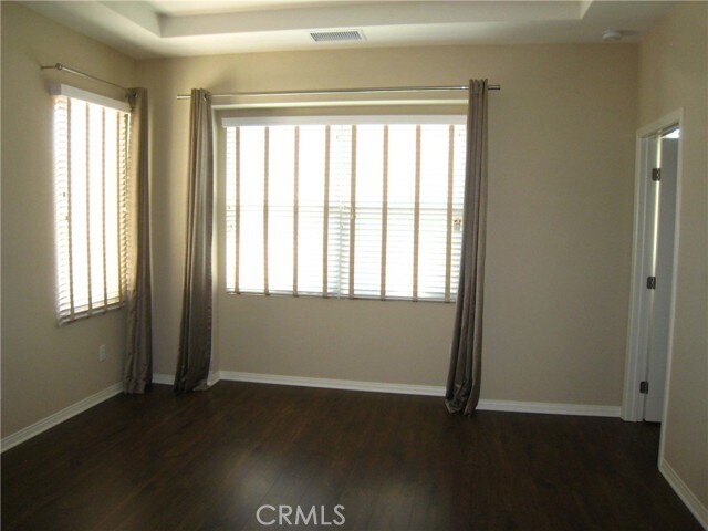 Building Photo - 235 Kempton