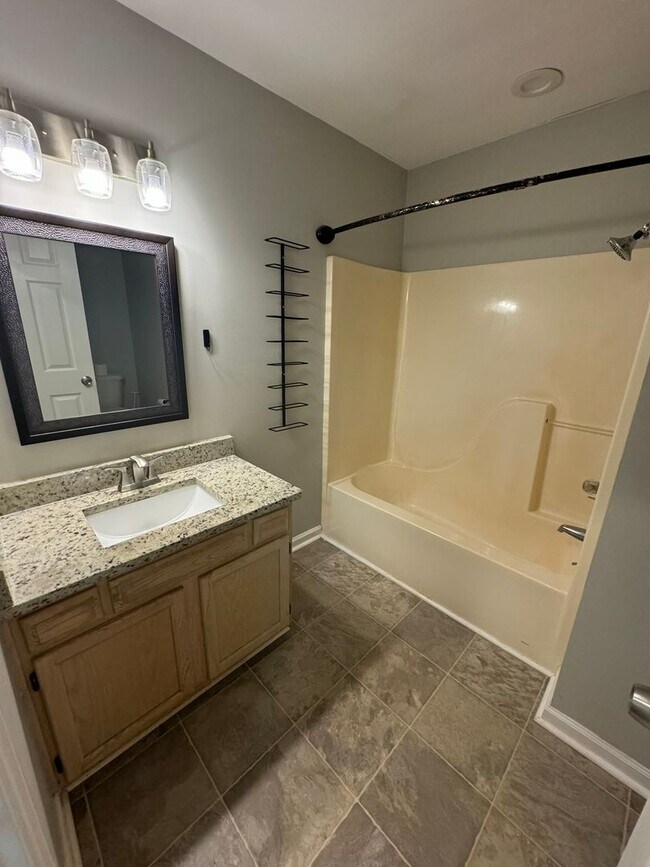 Building Photo - Wonderful Bogart Home in Pleasant Pines!