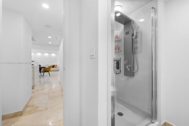 Building Photo - 2401 Collins Ave