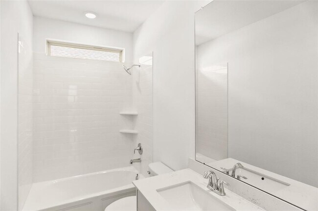 Building Photo - 28806 Bobcat Run Dr