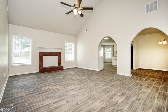 Building Photo - 40 Berkshire Run