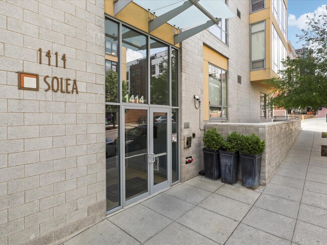 Primary Photo - 1414 Belmont St NW