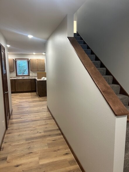 Entry hall - 4815 W 5th St