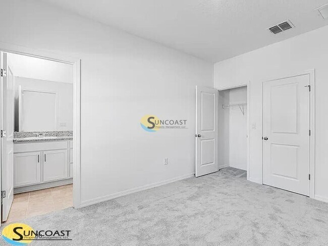 Building Photo - 7215 Sabal Ter