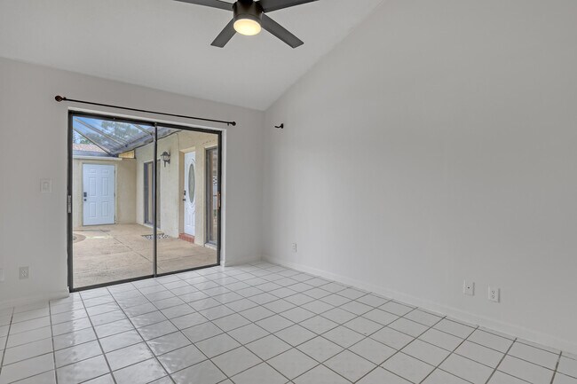 Building Photo - 1279 Periwinkle Pl