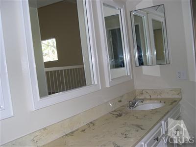 Building Photo - Stunning Newbury Park Home