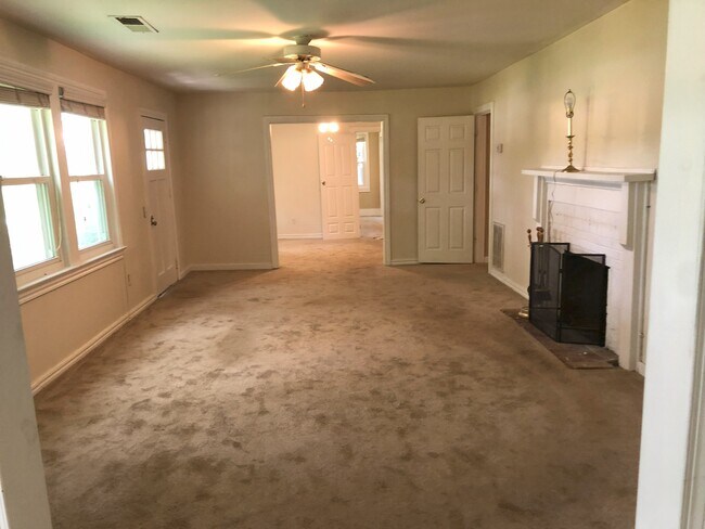 Building Photo - 703 Buford Hwy