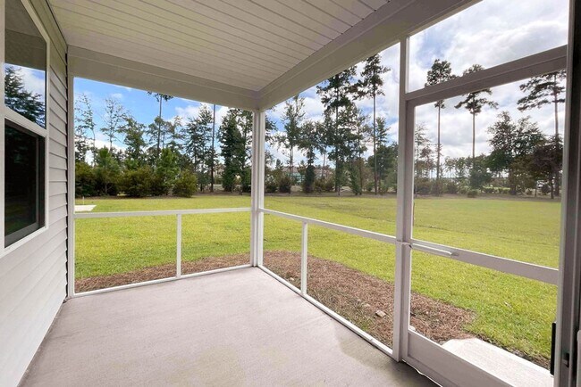 Building Photo - Available now. Beautiful 3 BR/2 BA Available in Cane Bay!