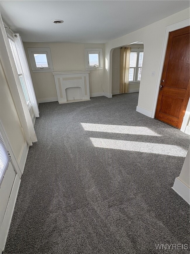 Building Photo - 24 Knox Ave