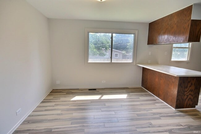 Building Photo - 1627 Shannon Dr