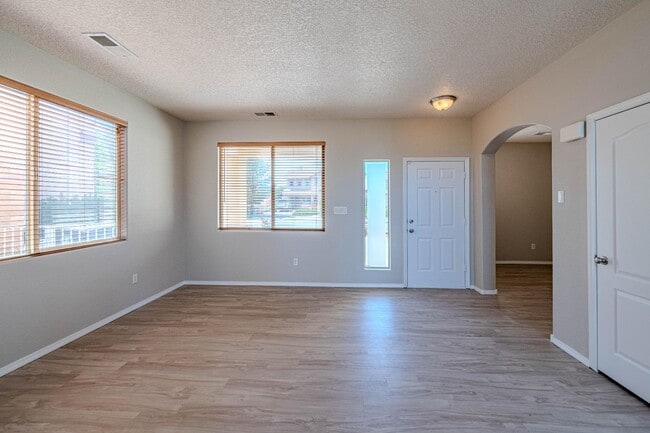 Building Photo - 10532 Coyote Canyon Pl NW