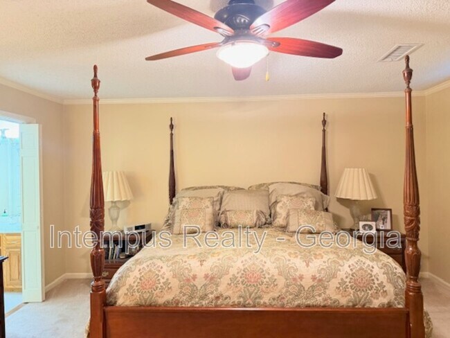 Building Photo - 118 Weatherburne Dr