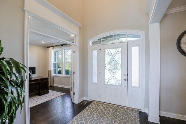 Building Photo - 14375 Trahan Dr