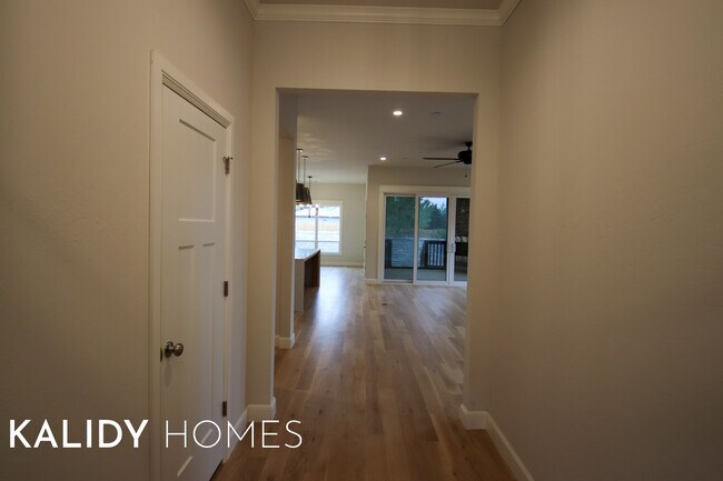 Building Photo - 1891 Lytal Ln