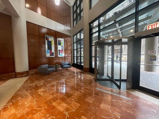 Building Photo - 211 E Ohio St
