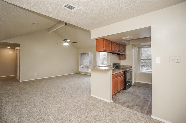 Building Photo - 15607 Cabot Creek Cir
