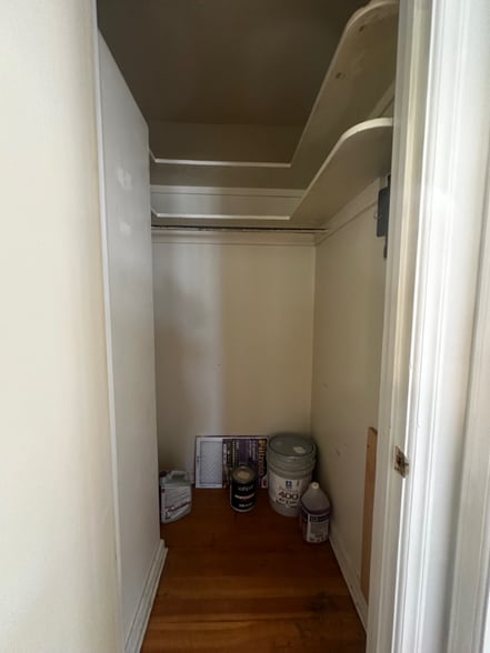 Building Photo - 406 S Kimball St